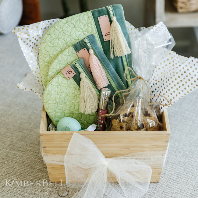 Pretty & Posh Zipper Pouches - Software, Discontinued, While Supplies Last