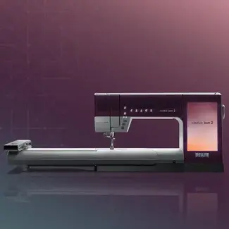 PFAFF Floor Model Creative Icon 2