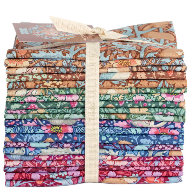 Hibernation Fat Quarter Bundle, 20 pcs