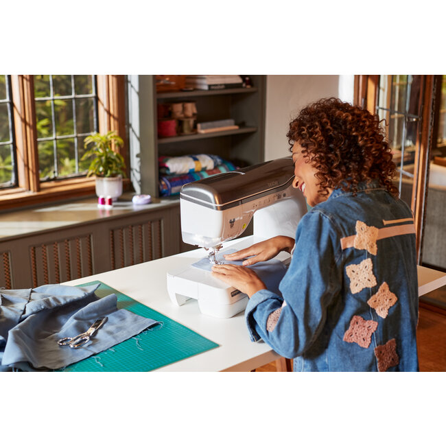 Innov-ís XJ2 - Stellaire 2 Sewing, Quilting & Embroidery Machine