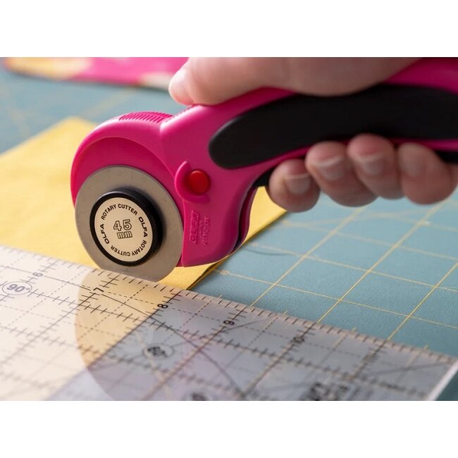 45mm Ergonomic Rotary Cutter - Magenta