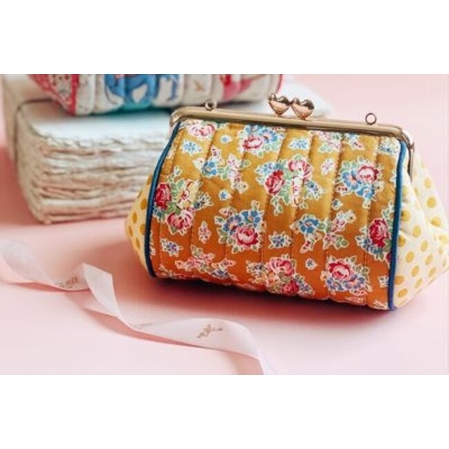 Heart Clasp  Purse and Hardware