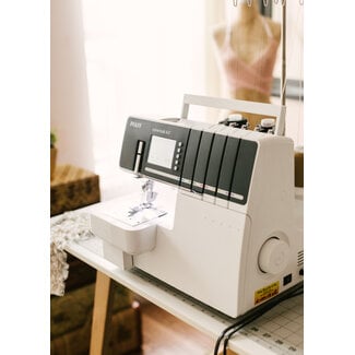PFAFF Previously Owned coverlock™ 4.0 - Overlock and Coverstitch Combo