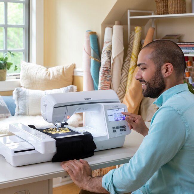 Innov-is NQ1700E Q-Series - Embroidery Machine