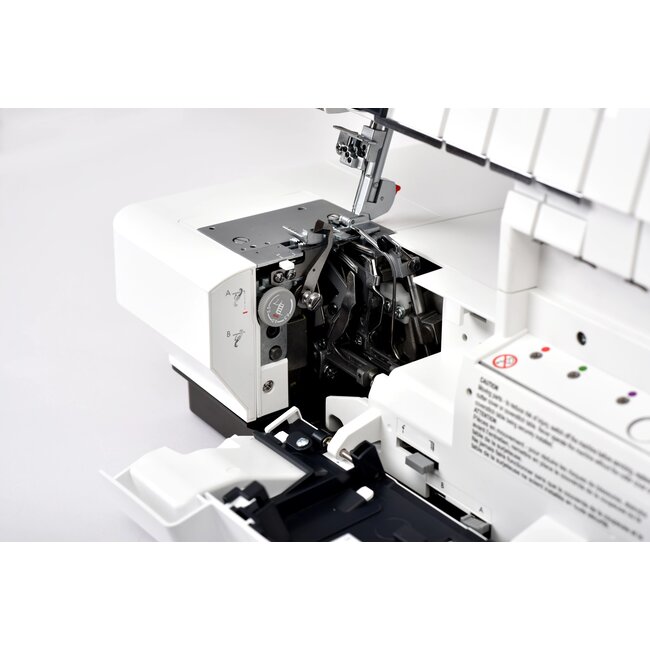 admire™ air 6000 Air-Threading Coverlock Machine