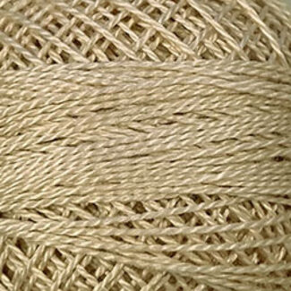 Valdani Perle Cotton Size 8, Solids: 146 - Luminous Beige Light