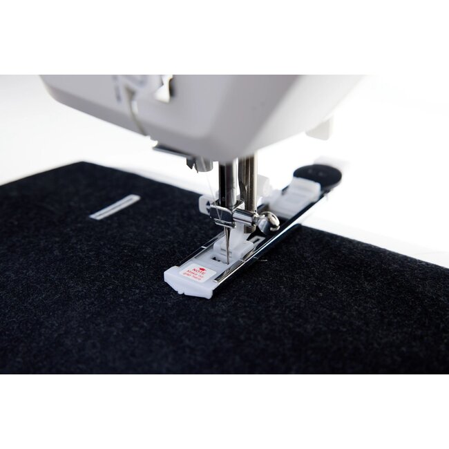 ONYX™ 25 Sewing Machine