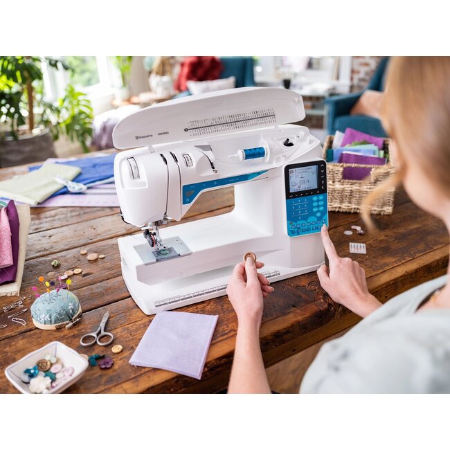 OPAL™ 650 Sewing Machine