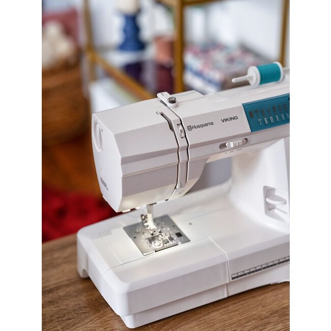 EMERALD™ |118 Sewing Machine