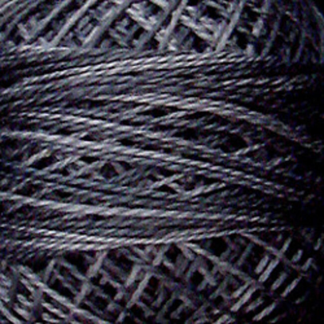 Perle Cotton Size 8, variegated: O126 - Old Cottage Grey