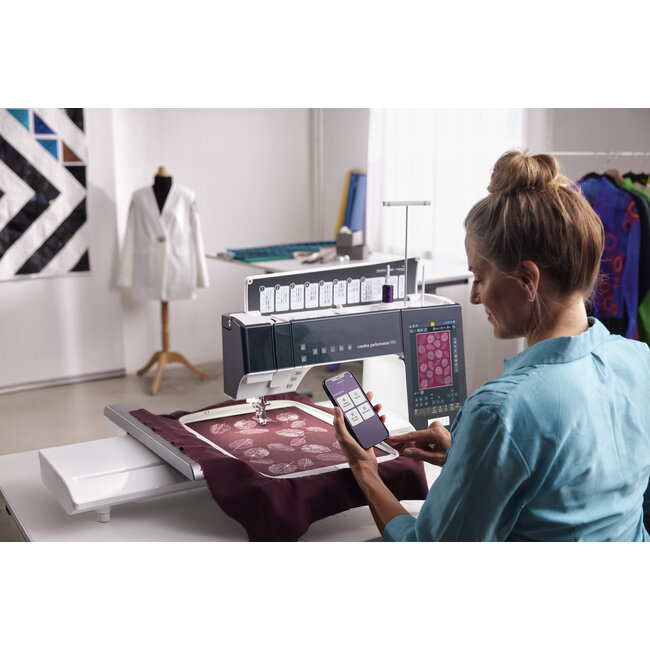 creative performance™ 950 Sewing & Embroidery Machine