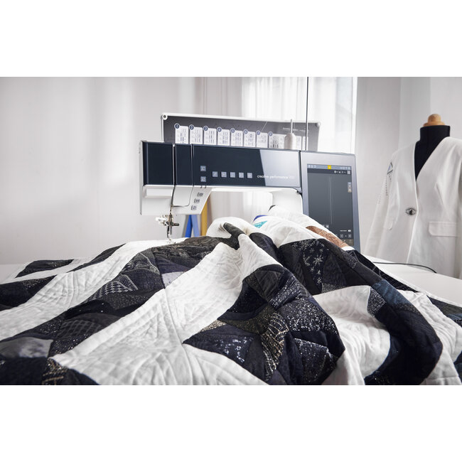 creative performance™ 950 Sewing & Embroidery Machine