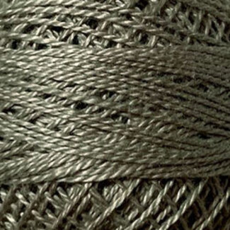 Valdani Perle Cotton Size 8, Solids: 178 - Tea Dyed Stone Medium