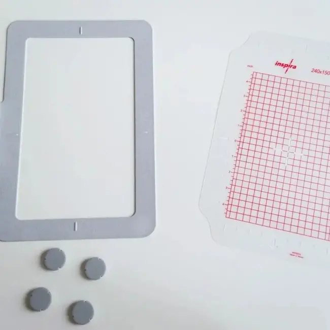 creative™ Grand Metal Hoop 240 x 150 mm