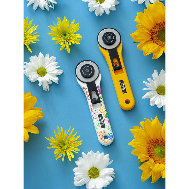 Blooming Garden Handle 45mm Rotary Cutter
