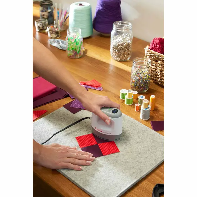 MOMENTO™ Mini Press