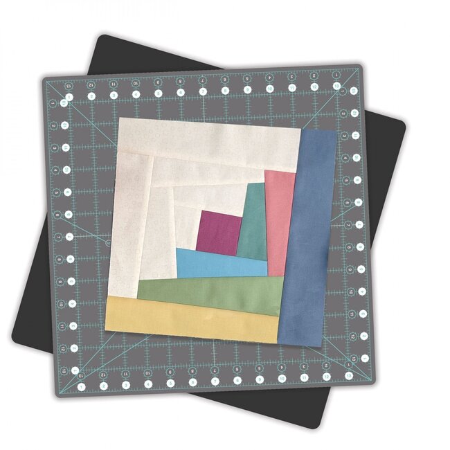 Creative Grids 14" x 14" Rotating Cutting Mat CGRMATR14