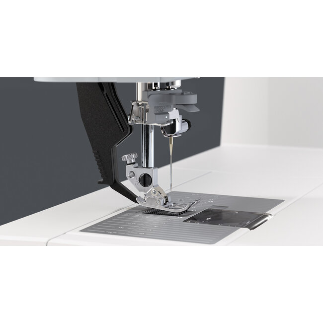 creative icon™  2 Sewing and Embroidery Machine