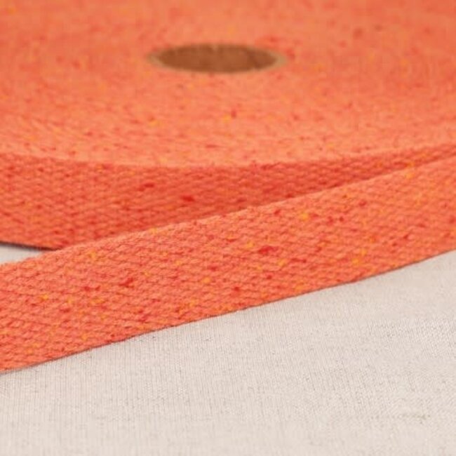 Strapping Salmon, 3cm wide, per metre