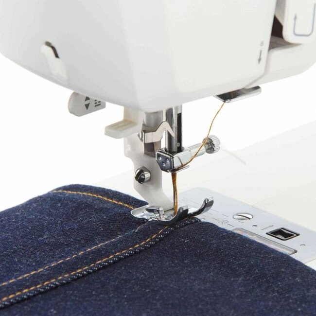 ONYX™ 30 Sewing Machine