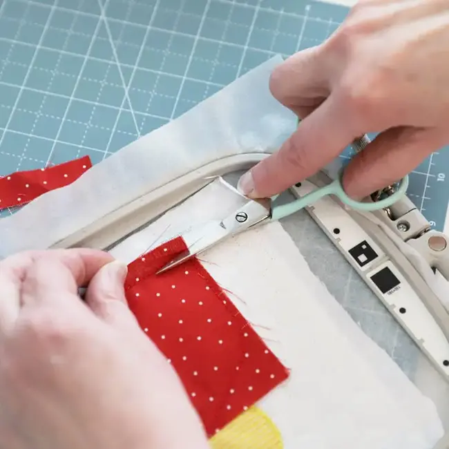 Duckbill Scissors, 5", right-handed