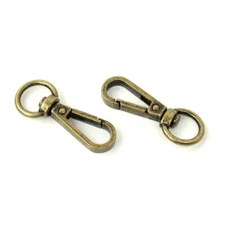 Sallie Tomato Two Antique 1/2in Swivel Hooks