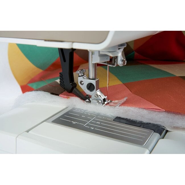 creative elevate™ 680 Sewing Machine