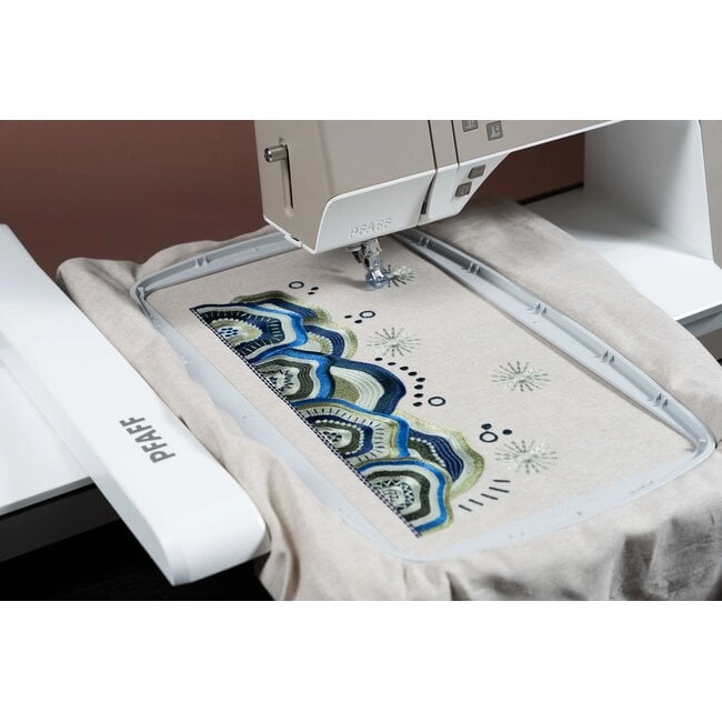 creative elevate™ 680 Sewing Machine