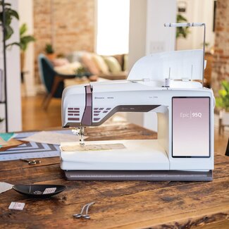 Husqvarna Viking Previously Owned EPIC™ 95Q