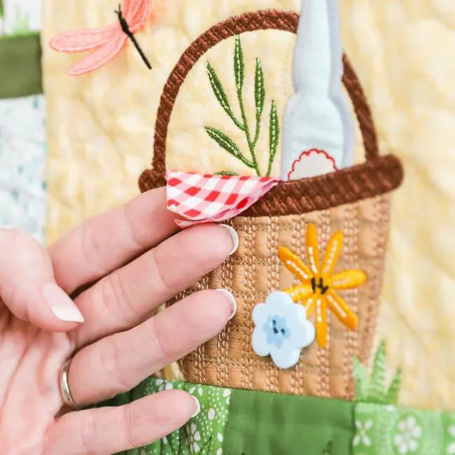 Kimberbell Sippin' on Sunshine Feature Machine Embroidery Quilt