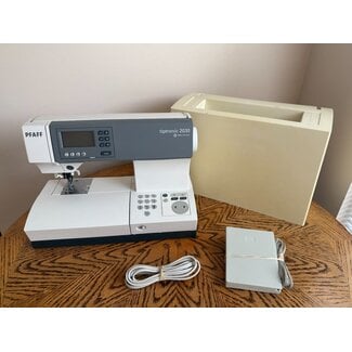 PFAFF Previously Owned Pfaff Tiptronic 2030