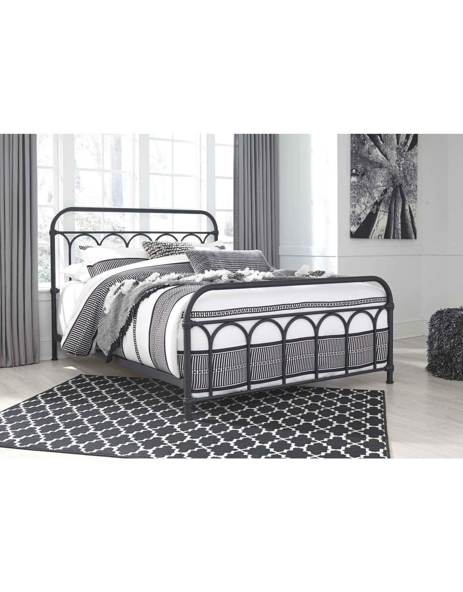B280-681 Queen Metal Bed