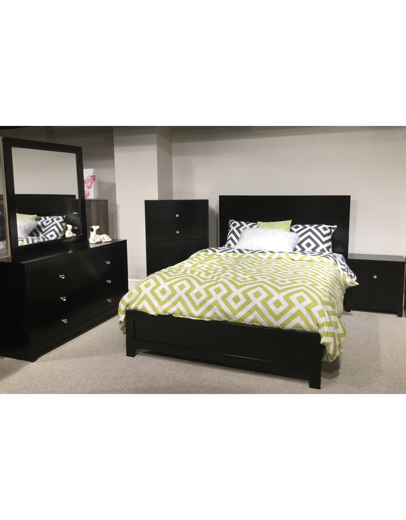 Breanne 430 Queen Bed, Dresser, Mirror