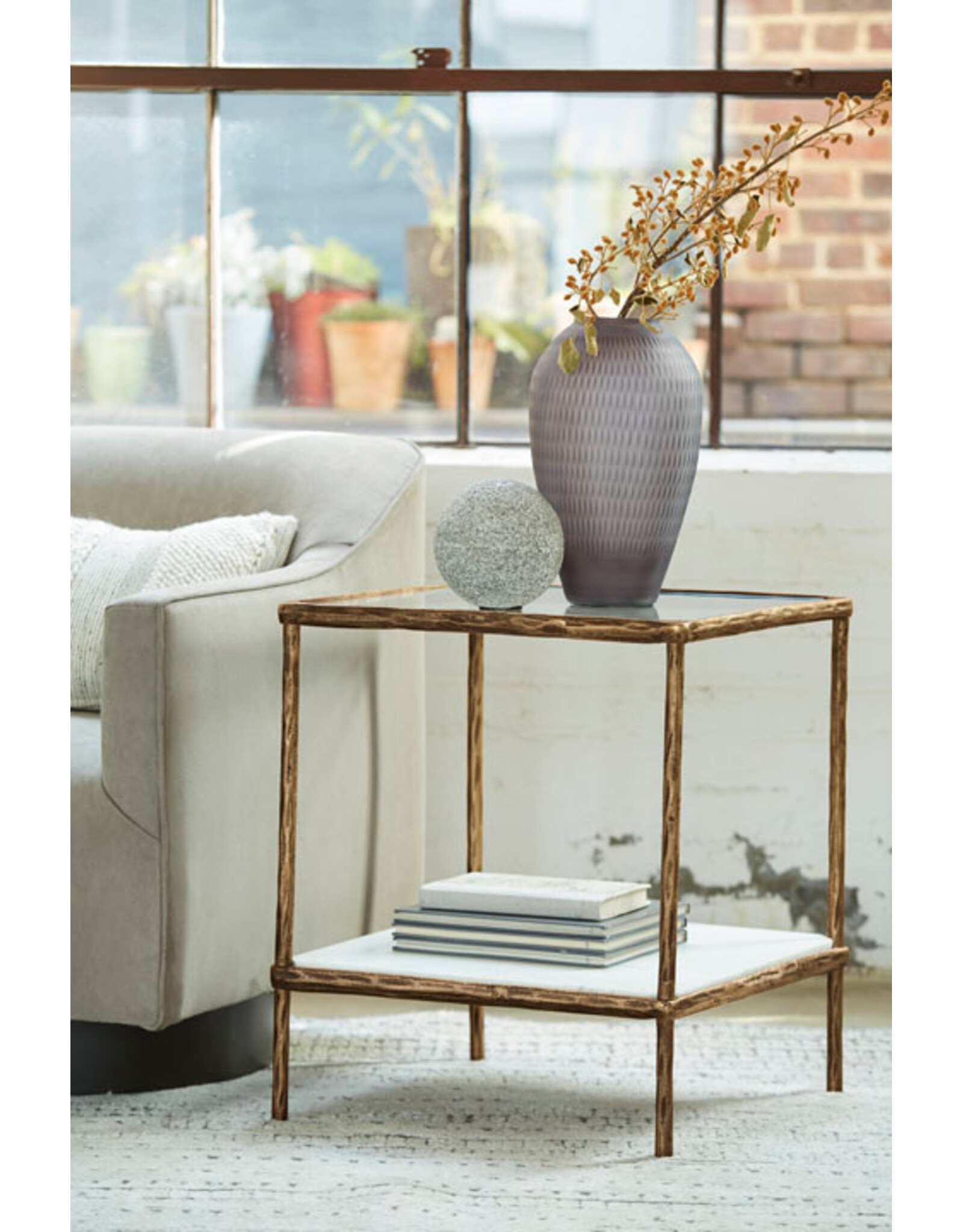 A4000442 Ryandale Accent Table