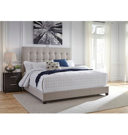 Dolante B130-582 King Uph Bed
