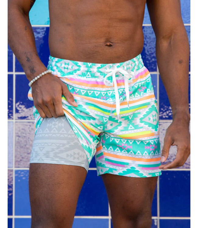 Chubbies The En Fuegos 5.5" (Lined Classic Stretch) Rock Outdoors