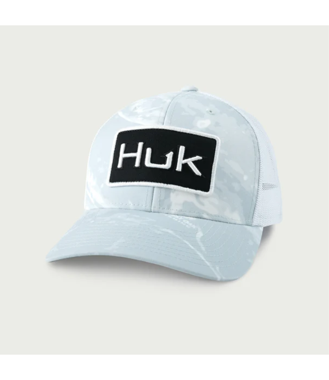 Huk Huk Mossy Oak Stormwater Trucker