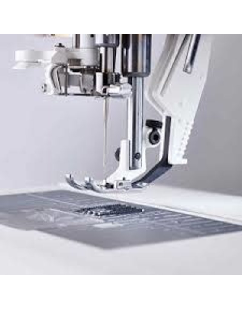 Husqvarna Husqvarna Epic 2 sewing and embroidery Pénélope sewing machines