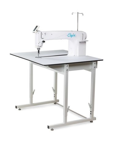 Handi Quilter Handi Quilter Capri 18 pouces avec table et régulateur de point intégré