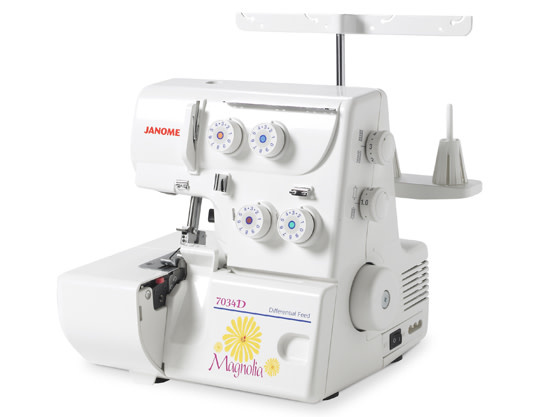 Janome DISC Janome surjeteuse 4 fils Magnolia 7034D