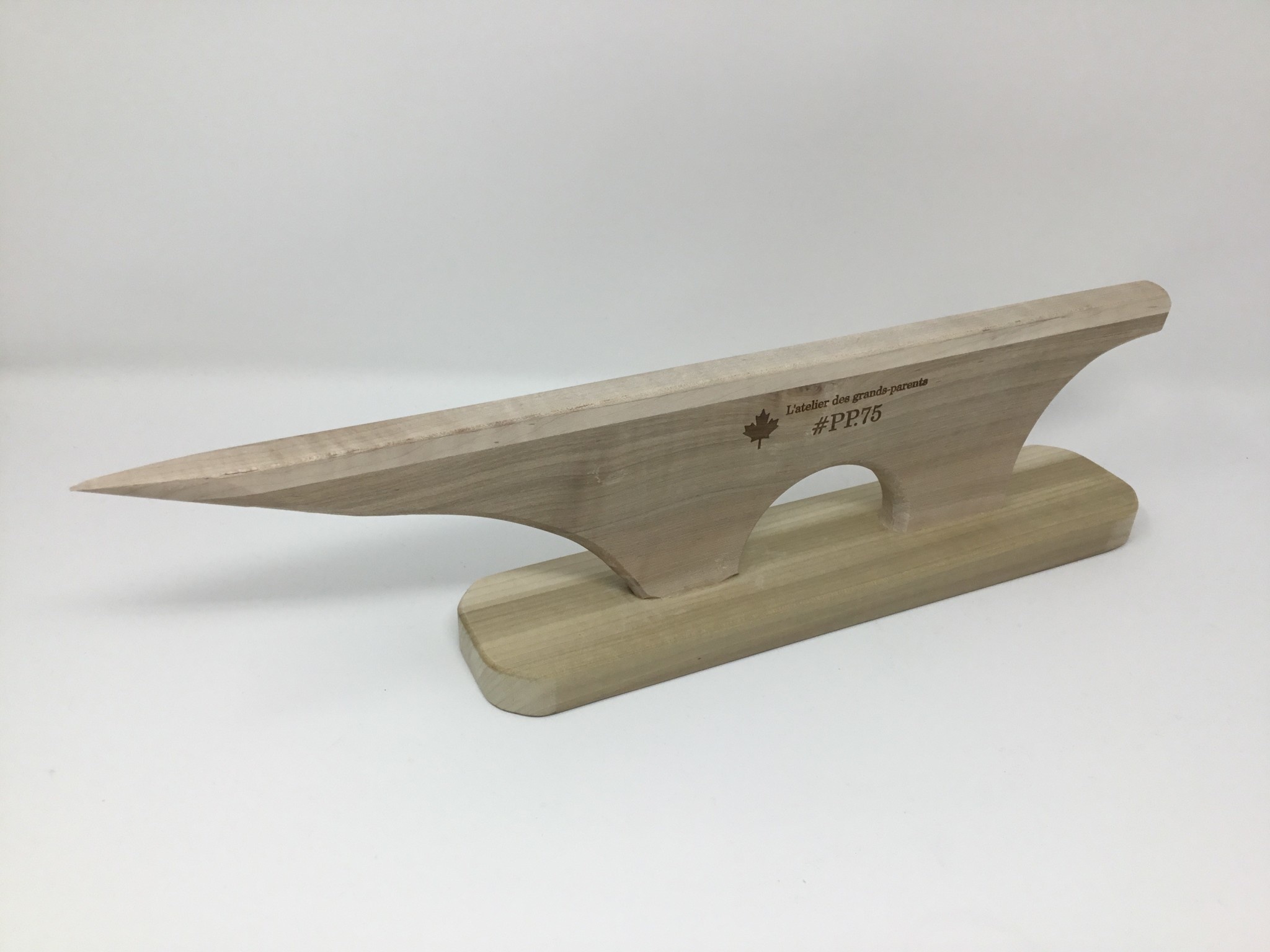 L'Atelier a Many & Famille Presse pointe en bois