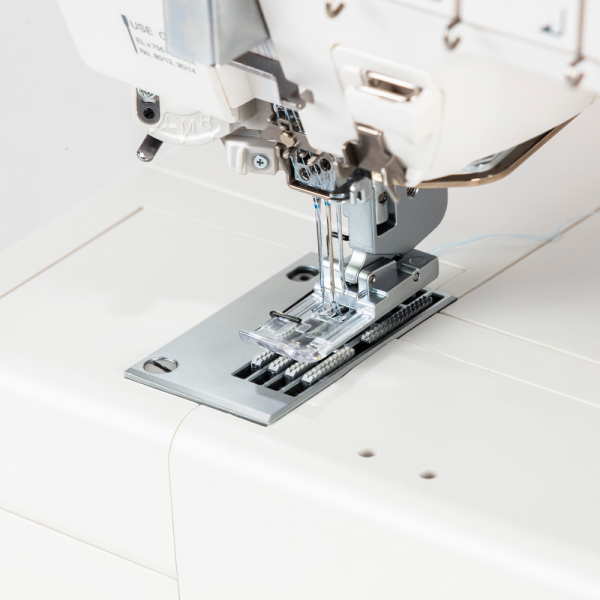 Janome Janome coverstitch CoverPro 3000CPX