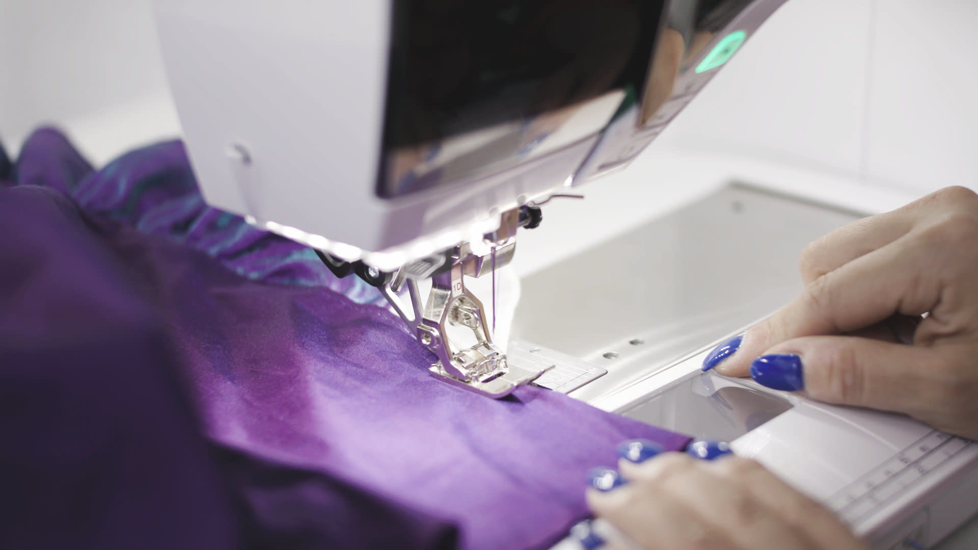 Bernina Bernina couture et broderie B590 avec BSR