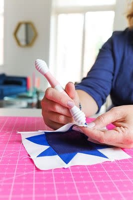 Nifty Notions DISC Découseur double avec embout en caoutchouc