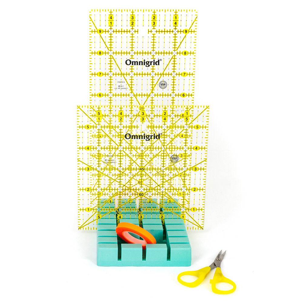 Omnigrid OmniRack Mini Ruler Storage - 4" x 5 5/8" x 7/8" (10.1 x 14.3 x 2.2cm)