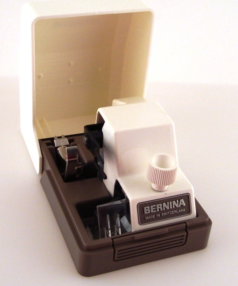 Bernina Bernina cut and sew attachment #80