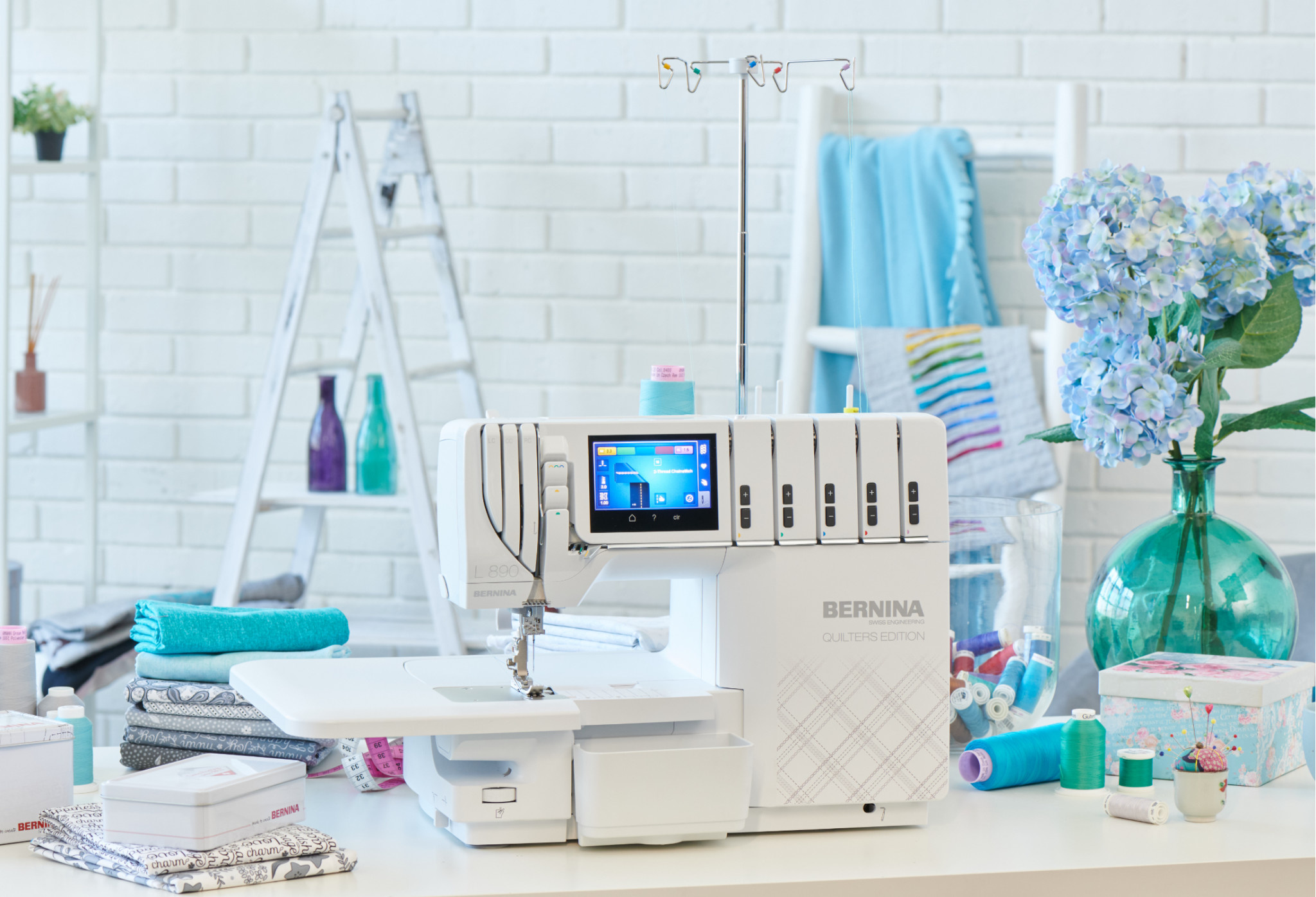 Bernina DISC Bernina Surjet et Recouvrement L890 Édition courtepointe