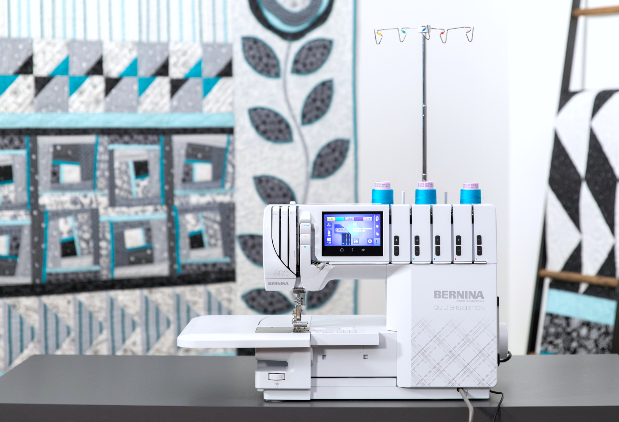 Bernina DISC Bernina Surjet et Recouvrement L890 Édition courtepointe