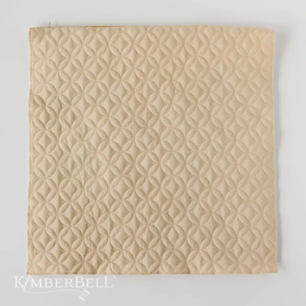 Kimberbell Housse de coussin matelassée à personnaliser, 18 x 18 po, lin sable