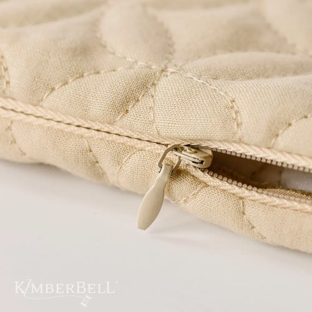 Kimberbell Housse de coussin matelassée à personnaliser, 18 x 18 po, lin sable
